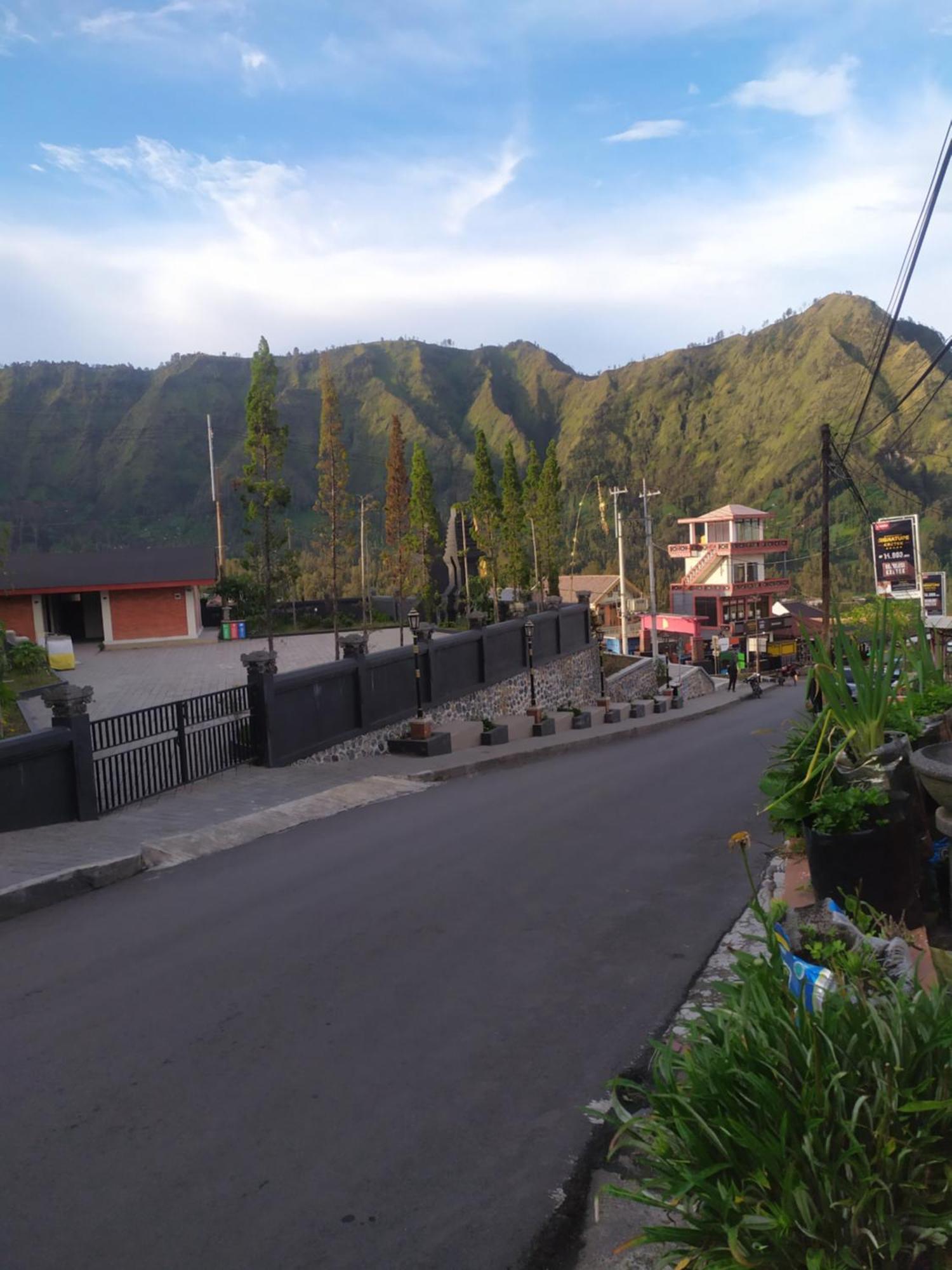 Lusman Homestay Bromo Ngadisari Exterior foto